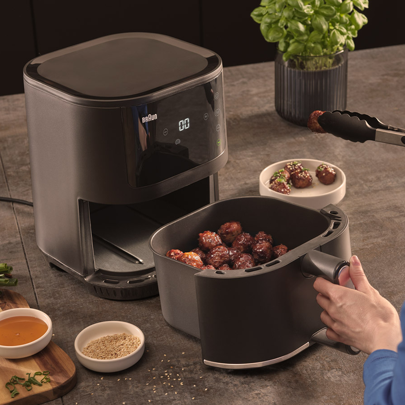 Мультипечь Braun MultiFry HF3030